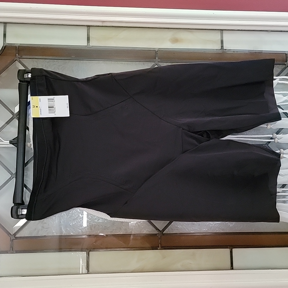 NWT Maidenform size Medium Highwaist Shapewear